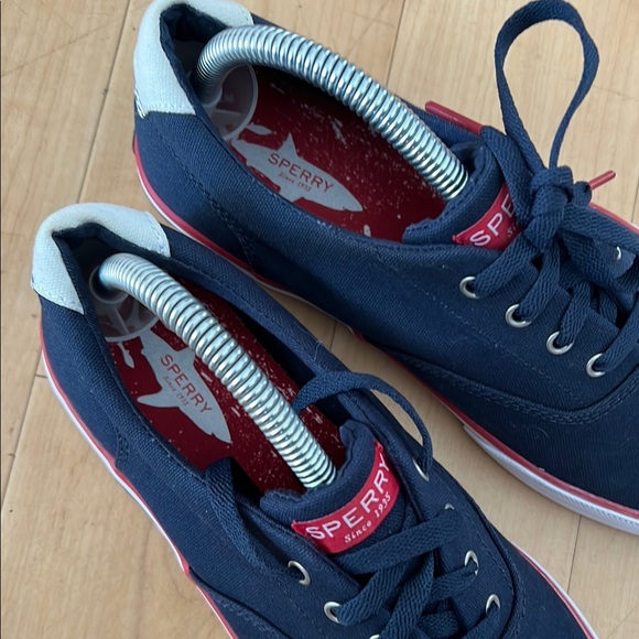 Sperry Blue and White Flats with Classic Design - Picture 7 of 10